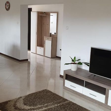 Apartman Lena 普拉 外观 照片