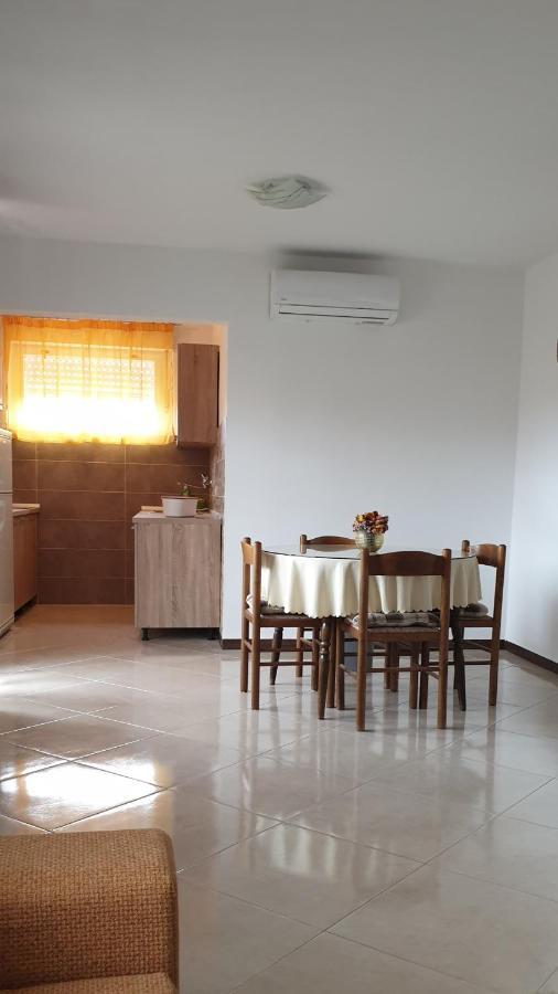Apartman Lena 普拉 外观 照片